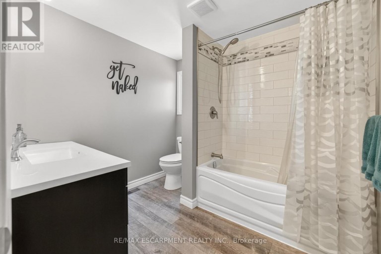 31 - 23 WATSONS LANE, Hamilton (Dundas), Ontario, L9H5G9