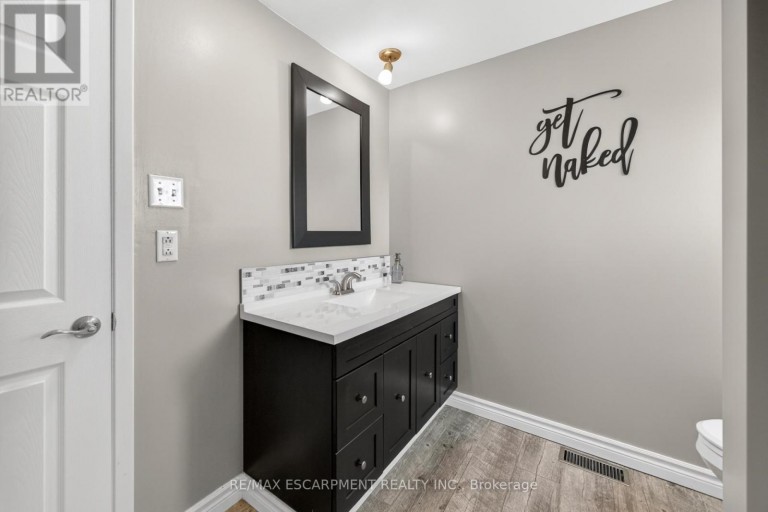 31 - 23 WATSONS LANE, Hamilton (Dundas), Ontario, L9H5G9