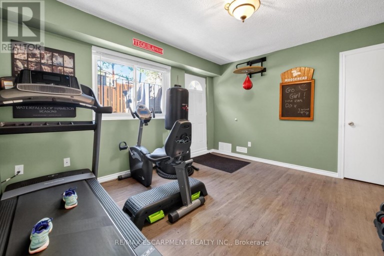 31 - 23 WATSONS LANE, Hamilton (Dundas), Ontario, L9H5G9