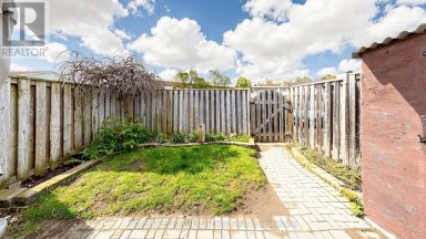 150 - 120 NONQUON ROAD Oshawa (Centennial) Ontario photo 10
