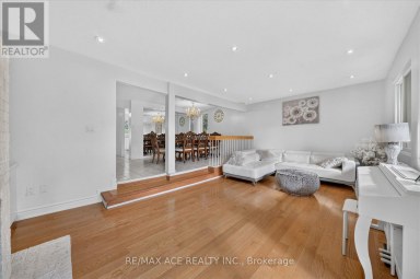65 CRICKLEWOOD CRESCENT Markham (Royal Orchard) Ontario photo 15