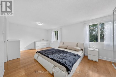 65 CRICKLEWOOD CRESCENT Markham (Royal Orchard) Ontario photo 27