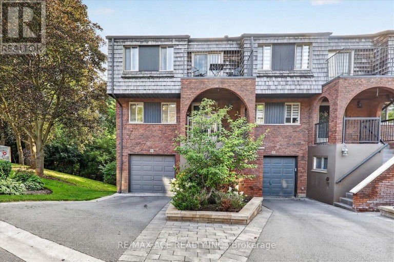 65 CRICKLEWOOD CRESCENT, Markham (Royal Orchard), Ontario, L3T4T8