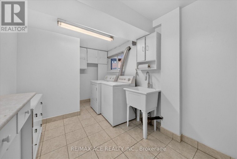 65 CRICKLEWOOD CRESCENT, Markham (Royal Orchard), Ontario, L3T4T8