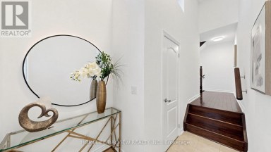 10981 WOODBINE AVENUE Markham (Victoria Square) Ontario photo 4