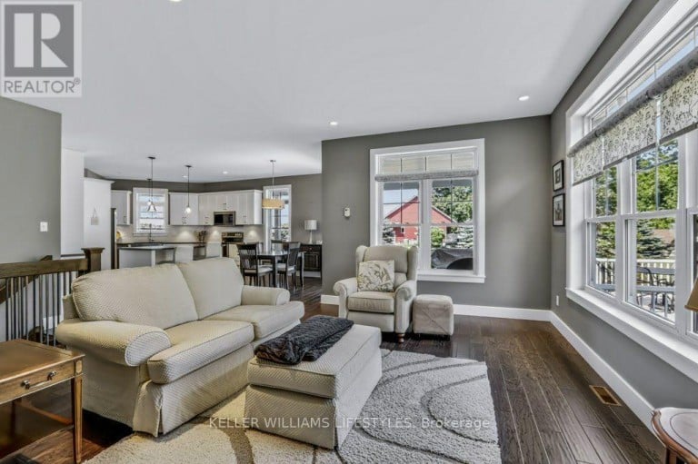 51 DEERFIELD ROAD, Lambton Shores (Grand Bend), Ontario, N0M1T0