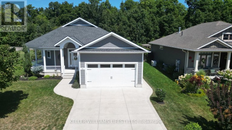 51 DEERFIELD ROAD, Lambton Shores (Grand Bend), Ontario, N0M1T0