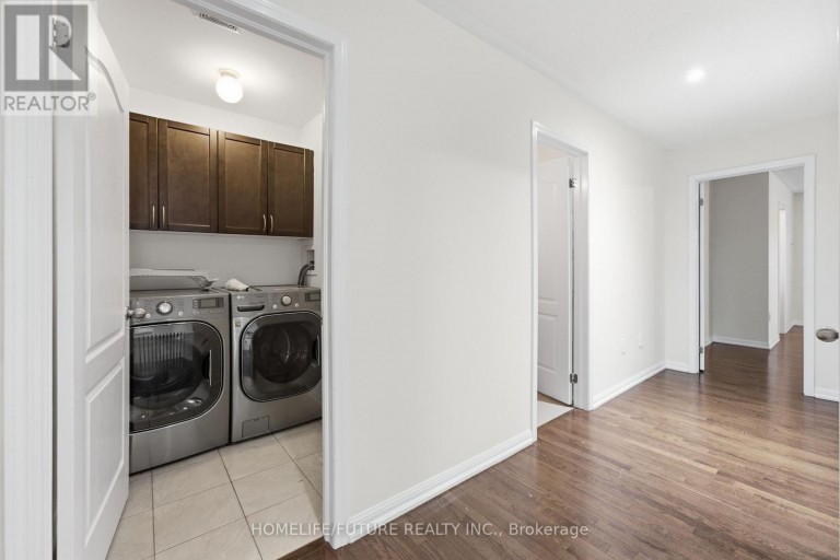 7 BEVERTON CRESCENT, Ajax (Northwest Ajax), Ontario, L1T0L8