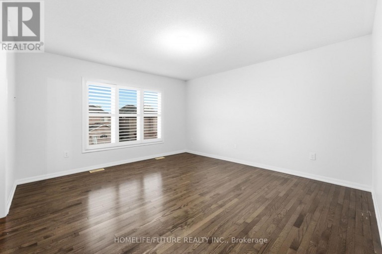 7 BEVERTON CRESCENT, Ajax (Northwest Ajax), Ontario, L1T0L8
