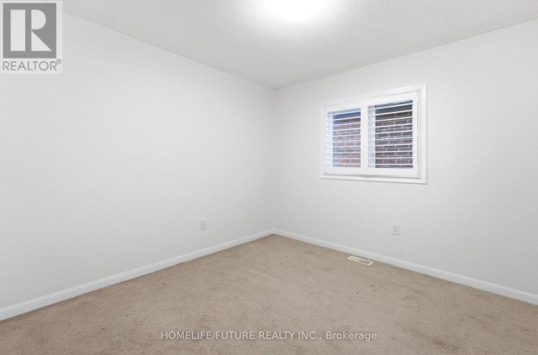 7 BEVERTON CRESCENT, Ajax (Northwest Ajax), Ontario, L1T0L8