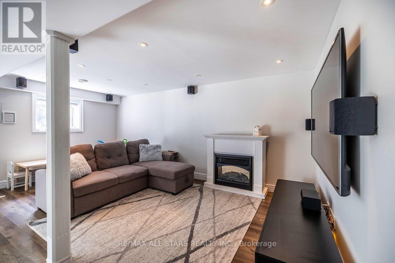 19 - 19 ADAMS COURT, Uxbridge, Ontario, L9P1G2