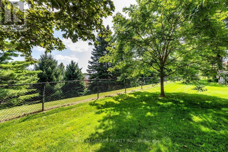19 - 19 ADAMS COURT, Uxbridge, Ontario, L9P1G2