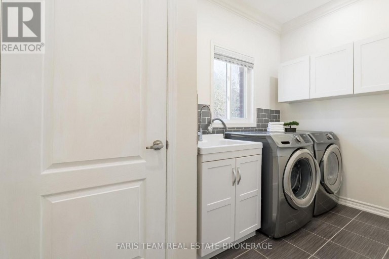787 FREEMONT COURT, Innisfil (Alcona), Ontario, L9S0K4