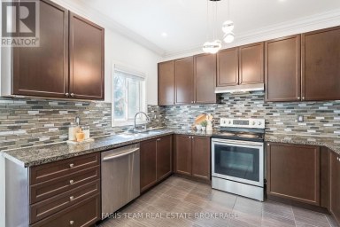 787 FREEMONT COURT Innisfil (Alcona) Ontario photo 6
