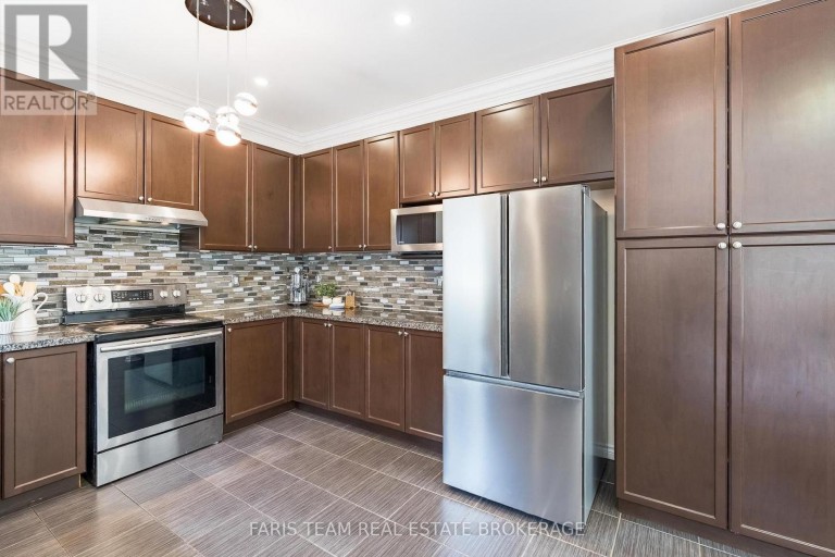787 FREEMONT COURT, Innisfil (Alcona), Ontario, L9S0K4