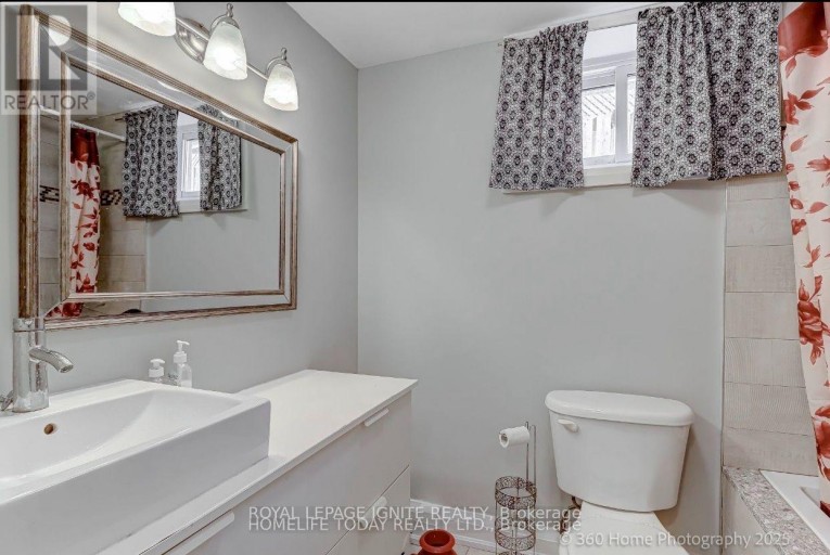 6 GREYABBEY TRAIL, Toronto (Guildwood), Ontario, M1E1V7