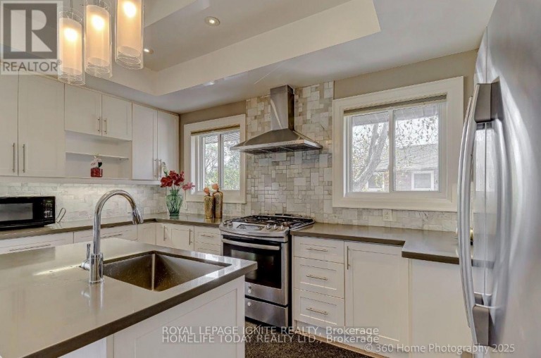 6 GREYABBEY TRAIL, Toronto (Guildwood), Ontario, M1E1V7