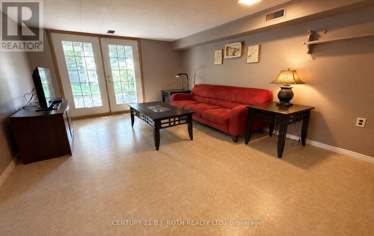 72 ALLAN STREET, Scugog (Port Perry), Ontario, L9L1E6