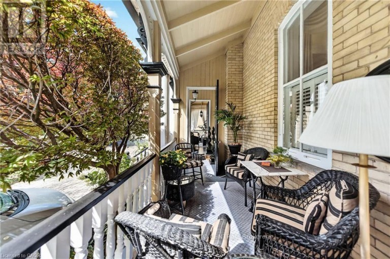 100 BRUNSWICK STREET, Stratford, Ontario, N5A3M1