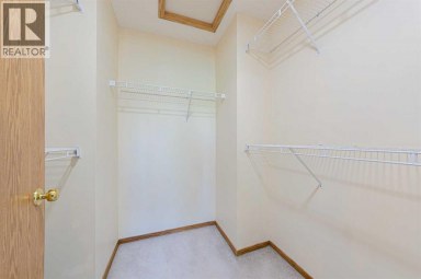88 Country Hills Villas NW Calgary Alberta photo 14