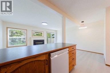 88 Country Hills Villas NW Calgary Alberta photo 6
