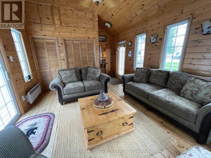 1186 FANTHAM ROAD, Kapuskasing (Fauquier), Ontario, P0L1G0