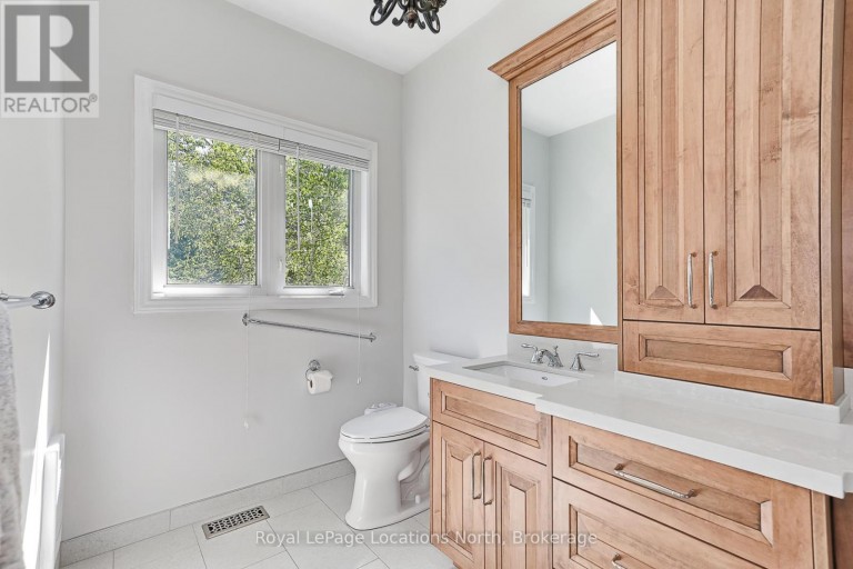 19 KELLS CRESCENT, Collingwood, Ontario, L9Y0A8