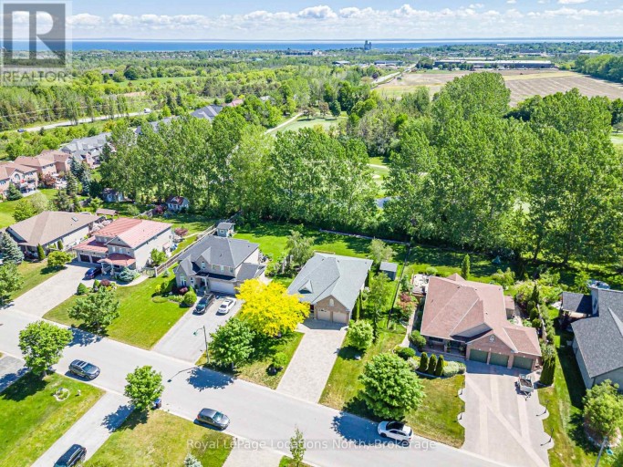 19 KELLS CRESCENT, Collingwood, Ontario, L9Y0A8