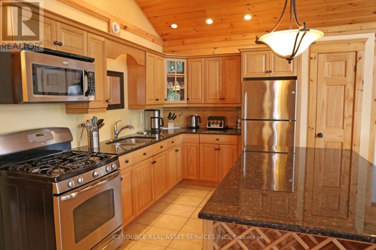 1016 TWIN PINE LANE, Frontenac (Frontenac North), Ontario, K0H1K0