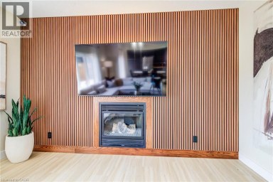 210 HAWKSWOOD Drive Kitchener Ontario photo 8