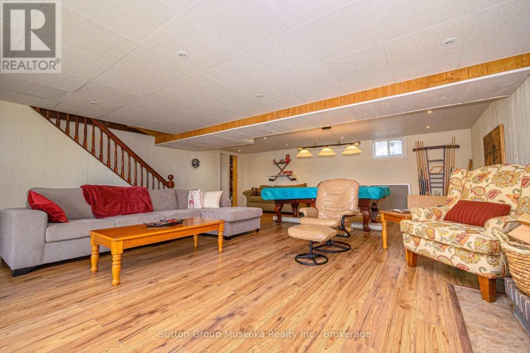 562 AND 568 EAST WASEOSA LAKE ROAD, Huntsville (Chaffey), Ontario, P1H2J4