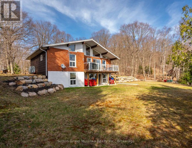 562 AND 568 EAST WASEOSA LAKE ROAD, Huntsville (Chaffey), Ontario, P1H2J4