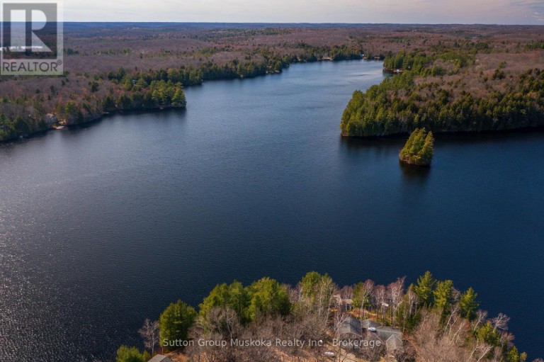 562 AND 568 EAST WASEOSA LAKE ROAD, Huntsville (Chaffey), Ontario, P1H2J4