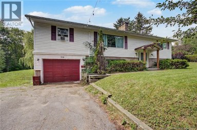 719 Glengarry Place Fredericton New Brunswick photo 2