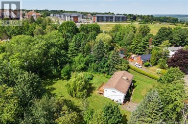 719 Glengarry Place Fredericton New Brunswick photo 4