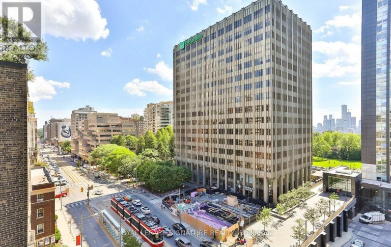 802 - 111 ST CLAIR AVENUE W, Toronto (Yonge-St. Clair), Ontario, M4V1N5