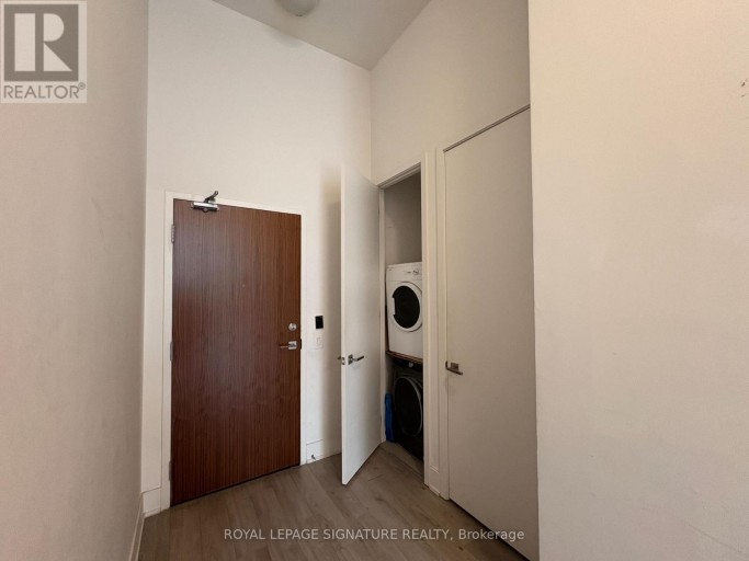 802 - 111 ST CLAIR AVENUE W, Toronto (Yonge-St. Clair), Ontario, M4V1N5