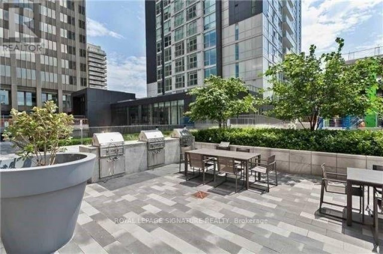 802 - 111 ST CLAIR AVENUE W, Toronto (Yonge-St. Clair), Ontario, M4V1N5
