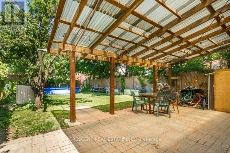 982 BRIAR HILL AVENUE, Toronto (Briar Hill-Belgravia), Ontario, M6B1M3