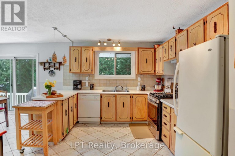 42 WILLIAM COURT, South Bruce Peninsula, Ontario, N0H2T0