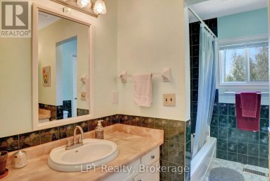42 WILLIAM COURT South Bruce Peninsula Ontario photo 24
