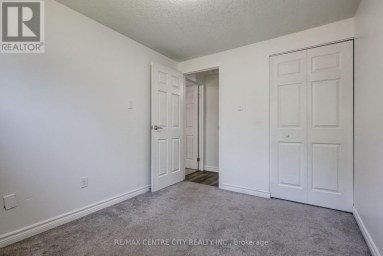 41 - 1443 HURON STREET London East (East D) Ontario photo 27