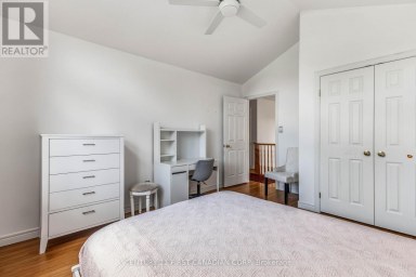 1223 THORNLEY STREET London South (South L) Ontario photo 26
