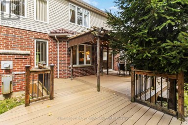 1223 THORNLEY STREET London South (South L) Ontario photo 43