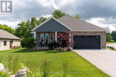 401 ALGOMA CRESCENT Georgian Bluffs Ontario photo 1