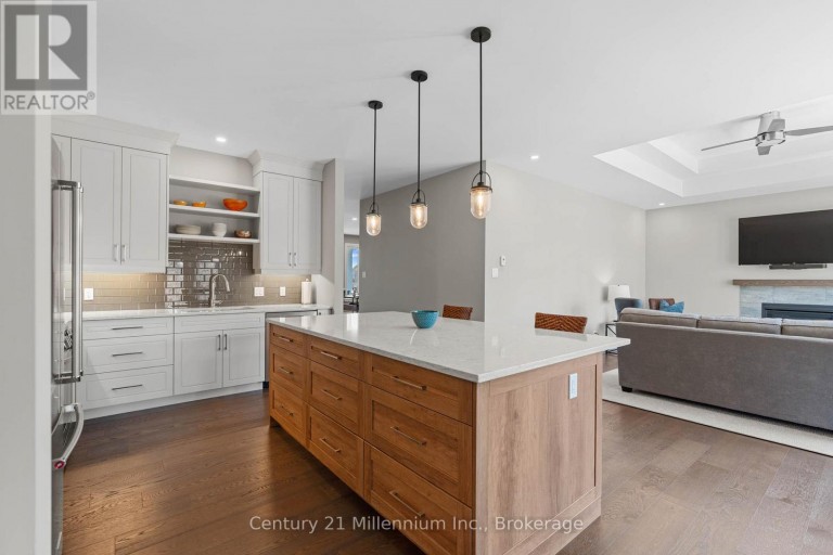 401 ALGOMA CRESCENT, Georgian Bluffs, Ontario, N0H1S0