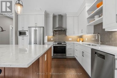 401 ALGOMA CRESCENT Georgian Bluffs Ontario photo 18