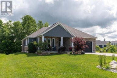 401 ALGOMA CRESCENT Georgian Bluffs Ontario photo 2
