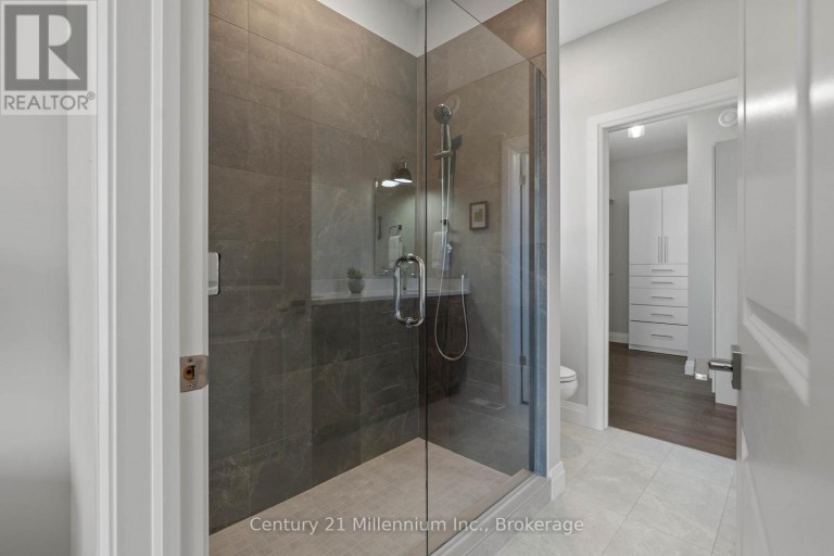401 ALGOMA CRESCENT, Georgian Bluffs, Ontario, N0H1S0