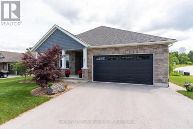 401 ALGOMA CRESCENT Georgian Bluffs Ontario photo 3